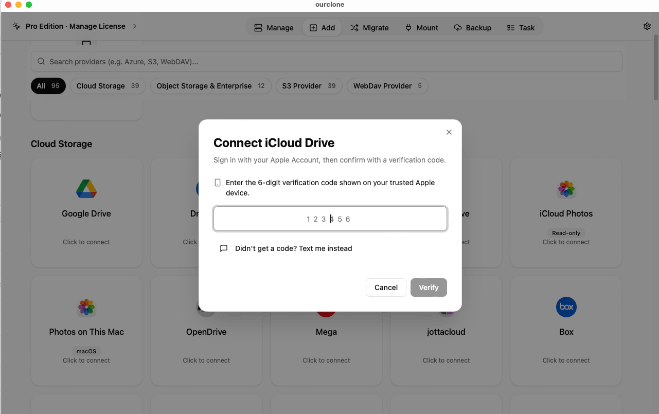 Entering the 6-digit Apple verification code in the Connect iCloud Drive dialog